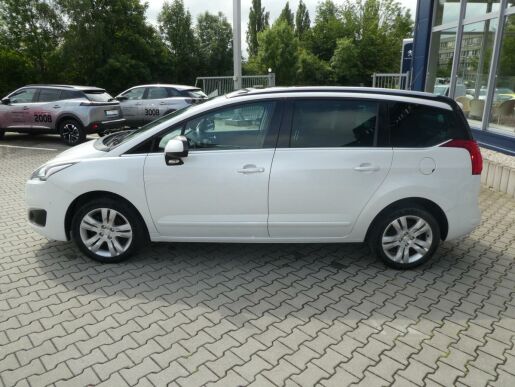 Peugeot 5008 Allure 1.6 BlueHDi 115k MAN6