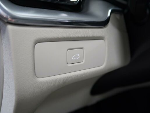Volvo XC60 2,0 B4 FWD CORE