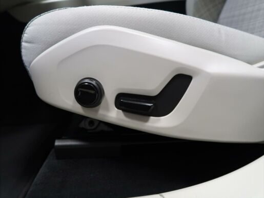 Volvo XC60 2,0 B4 FWD CORE