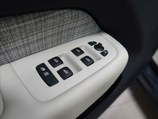 Volvo XC60 2,0 B4 FWD CORE