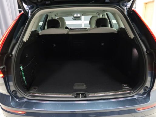 Volvo XC60 2,0 B4 FWD CORE