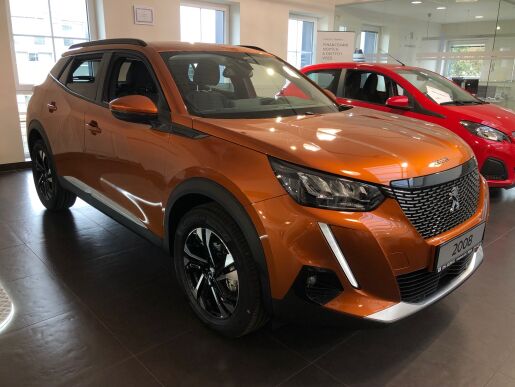 Peugeot 2008 ALLURE 1.2 PureTech 130 MAN6 - 7378