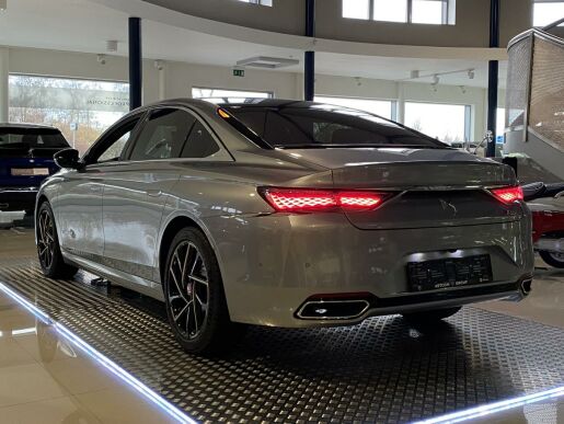 DS Automobiles DS9 1.6 PureTech PERFORMANCE LINE