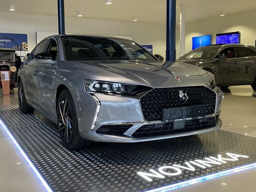 DS Automobiles DS9 1.6 PureTech PERFORMANCE LINE