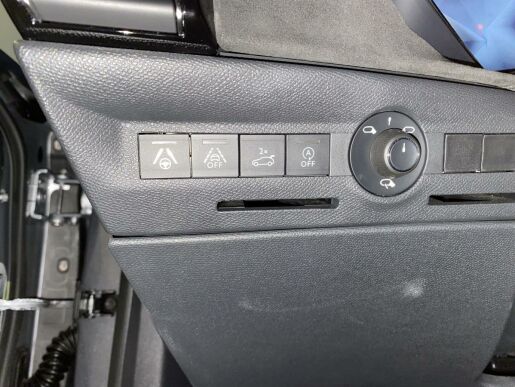 DS Automobiles DS9 1.6 PureTech PERFORMANCE LINE
