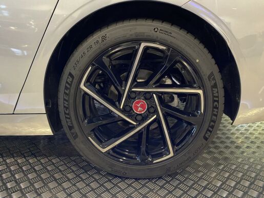 DS Automobiles DS9 1.6 PureTech PERFORMANCE LINE