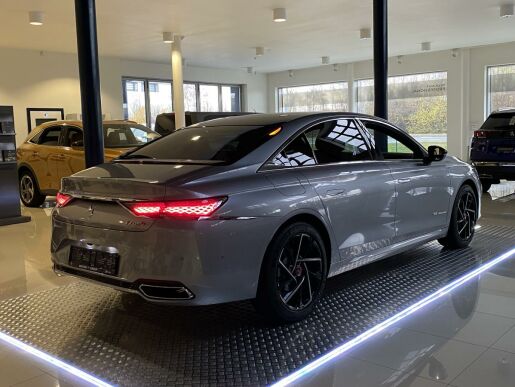 DS Automobiles DS9 1.6 PureTech PERFORMANCE LINE