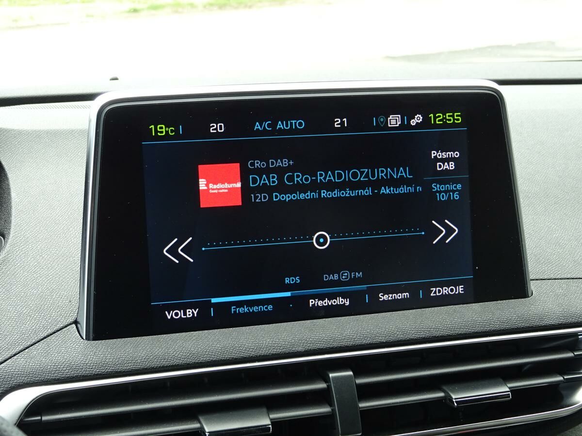 Radiožurnál DAB Peugeot
