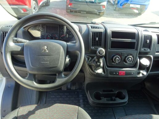 Peugeot Boxer L2H2 2.2 BlueHDi 140k MAN6