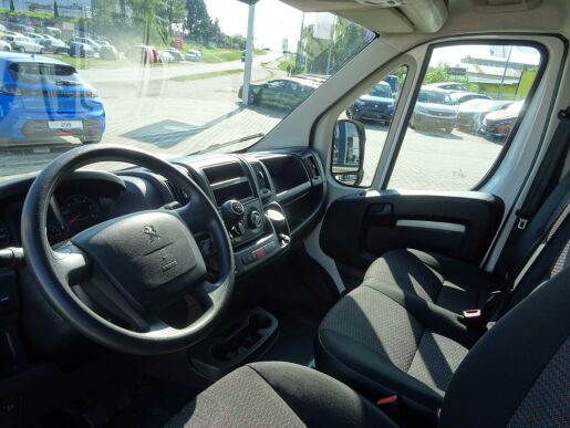 Peugeot Boxer L2H2 2.2 BlueHDi 140k MAN6