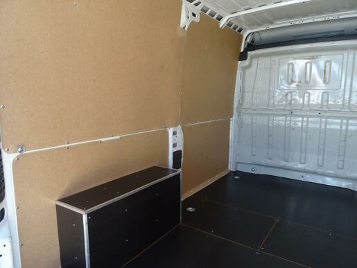 Peugeot Boxer L2H2 2.2 BlueHDi 140k MAN6