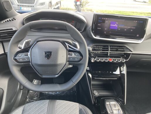 Peugeot 2008 ALLURE PureTech 130 S&S EAT8 
