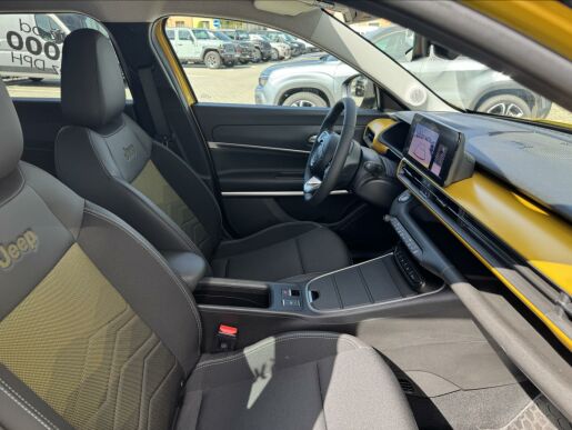 Jeep Avenger 156k 54kWh  Summit Electric