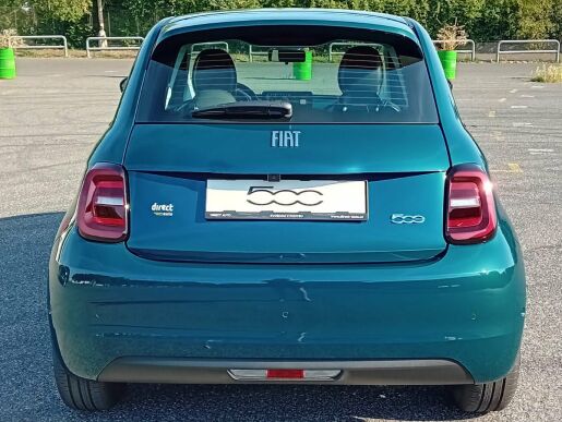 Fiat 500e Hatchback 42 kWh 