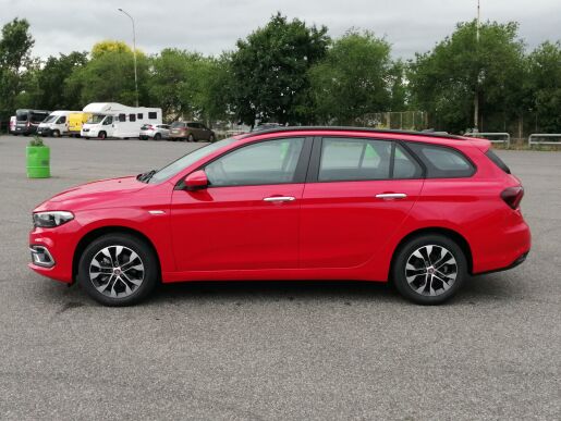 Fiat Tipo kombi 1.0 FireFly 100k CITY LIFE - červená