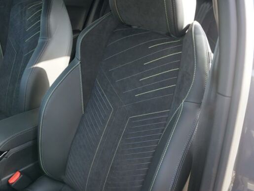 Peugeot 2008 GT PureTech 130 S&S EAT8