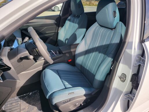 Peugeot 308 SW GT 130k S&S EAT8 TŽ záruka 7let