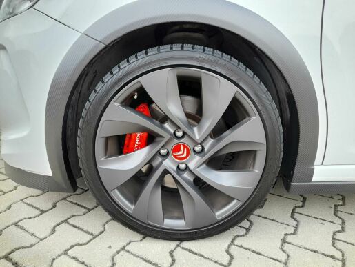DS Automobiles DS 3 RACING 1,6i 206k NOVÉ CZ