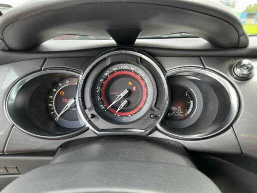 DS Automobiles DS 3 RACING 1,6i 206k NOVÉ CZ