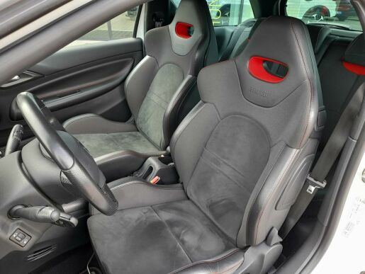 DS Automobiles DS 3 RACING 1,6i 206k NOVÉ CZ