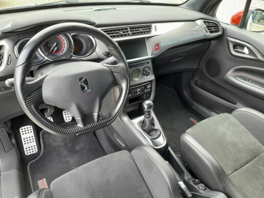 DS Automobiles DS 3 RACING 1,6i 206k NOVÉ CZ