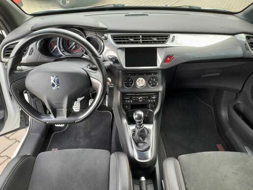 DS Automobiles DS 3 RACING 1,6i 206k NOVÉ CZ