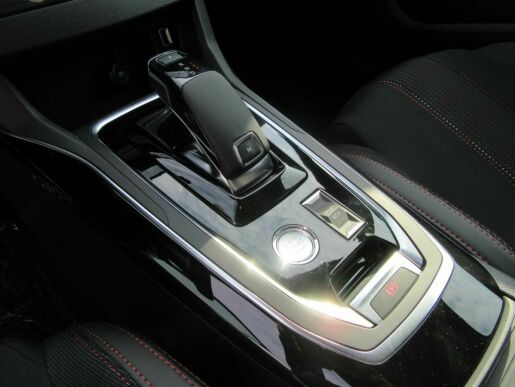 Peugeot 308 GT-line 1.2 PureTech 130k EAT8
