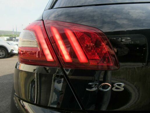 Peugeot 308 GT-line 1.2 PureTech 130k EAT8