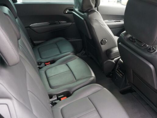 Peugeot 5008 ALLURE 2.0HDI 150k 7MÍST MAN6