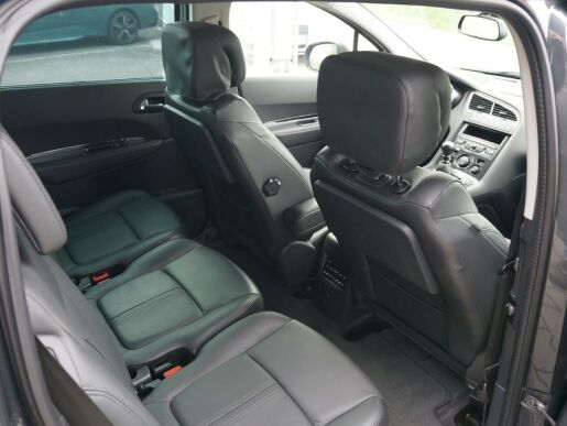 Peugeot 5008 ALLURE 2.0HDI 150k 7MÍST MAN6