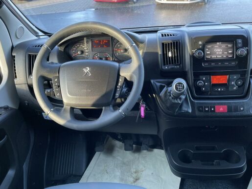 Peugeot Peugeot Globe-Traveller Voyager Z