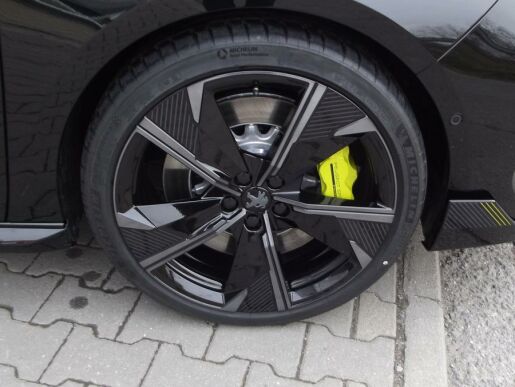 Peugeot 508 PSE HYBRID4 360 e-EAT8