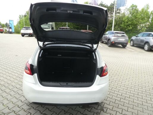 Peugeot 308 1.2 PureTech Allure EAT8