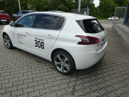 Peugeot 308 1.2 PureTech Allure EAT8