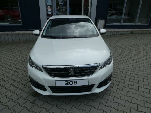 Peugeot 308 1.2 PureTech Allure EAT8