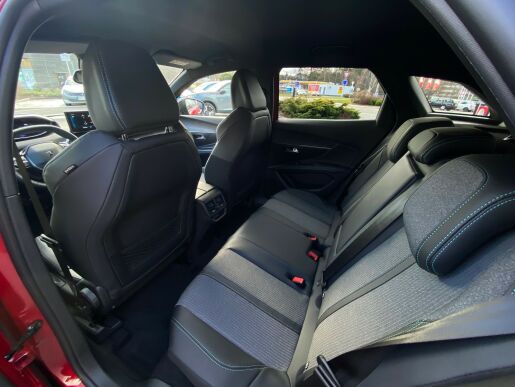 Peugeot 3008 Allure Pack Hybrid 136k e-DCS6