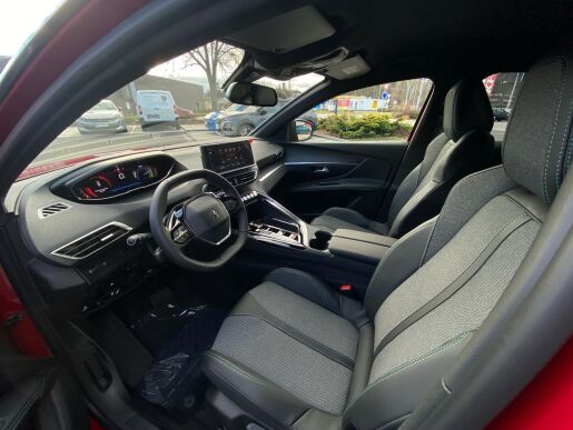 Peugeot 3008 Allure Pack Hybrid 136k e-DCS6