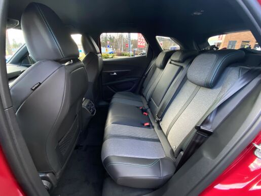 Peugeot 3008 Allure Pack Hybrid 136k e-DCS6