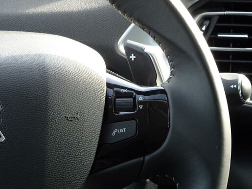 Peugeot 308 ALLURE 1.2 PureTech 130k EAT8