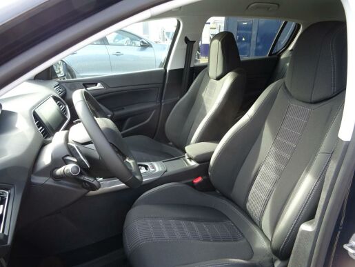 Peugeot 308 ALLURE 1.2 PureTech 130k EAT8