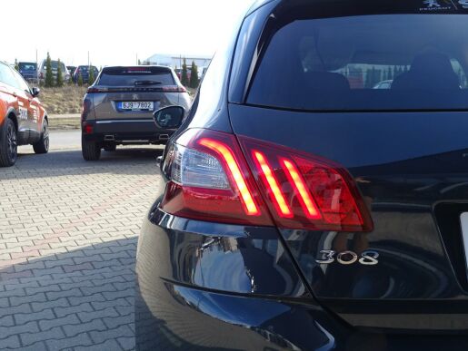 Peugeot 308 ALLURE 1.2 PureTech 130k EAT8
