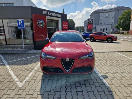 Alfa Romeo Stelvio 2.0T 4x4 280k TI, SKLADEM