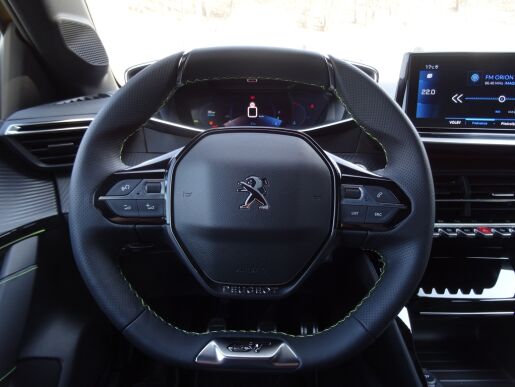 Peugeot 208 GT 1.5 BlueHDi 100k S&S MAN6