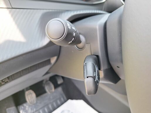 Peugeot 208 Style PureTech 100k MAN5