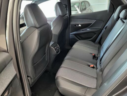 Peugeot 3008 ALLURE PACK 1.5 BlueHDi 130 EAT8 - 2264
