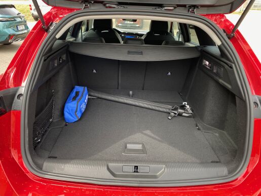 Peugeot 308 SW ALLURE Hybrid 136 e-DCS6 - 0432