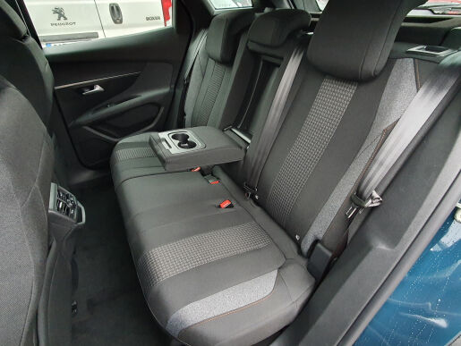 Peugeot 3008 3008 ACTIVE PACK 1.2 PureTech 130 S&S MAN6 