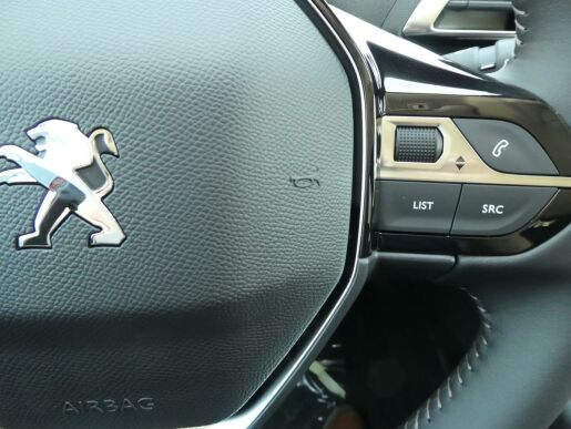 Peugeot 3008 ACTIVE PACK 1.2 PureTech MAN6