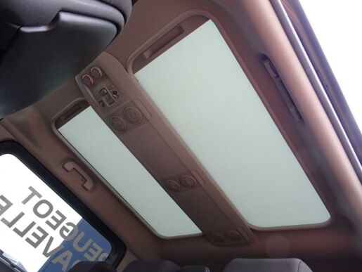 Peugeot Traveller ALLURE 2.0 BlueHDi 150k MAN6