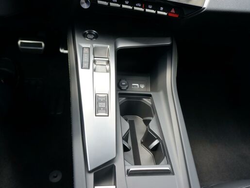 Peugeot 308 GT PACK 1.2 PureTech 130k EAT8
